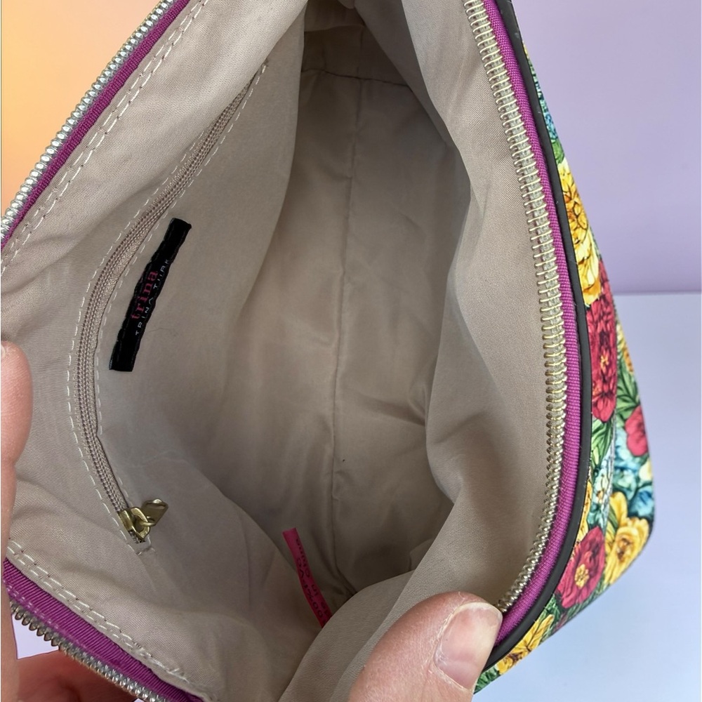Trina Turk Wildflower Floral Plum Color Purse Satchel Shoulder/ Crossbody Bag - Picture 4 of 6